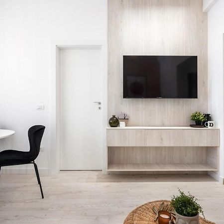 Victoria Charm Apartment Bucharest Exterior photo